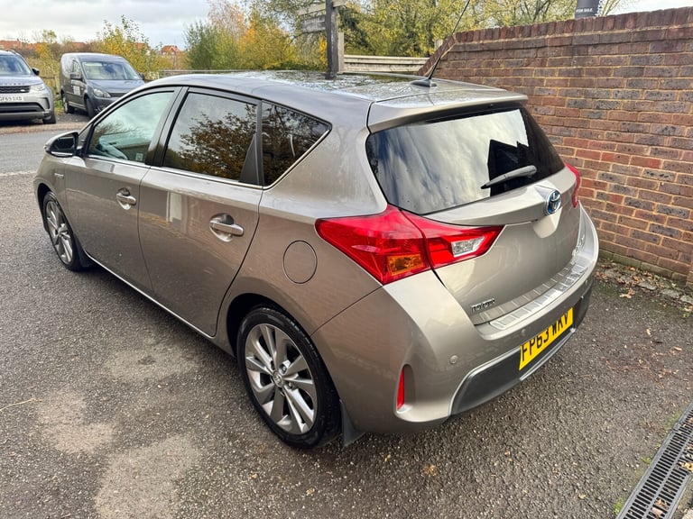 2013 Toyota Auris 1.8 VVTi Hybrid Excel 5dr CVT Auto HATCHBACK Petrol/Electric Hybrid Automatic