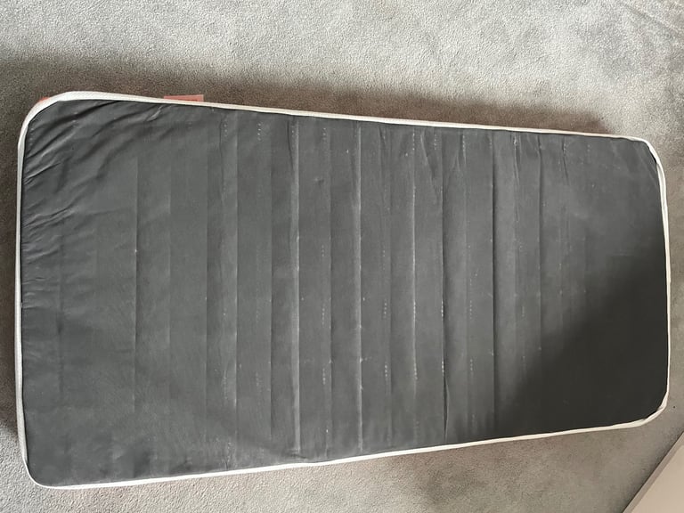 Toddler bed & mattress