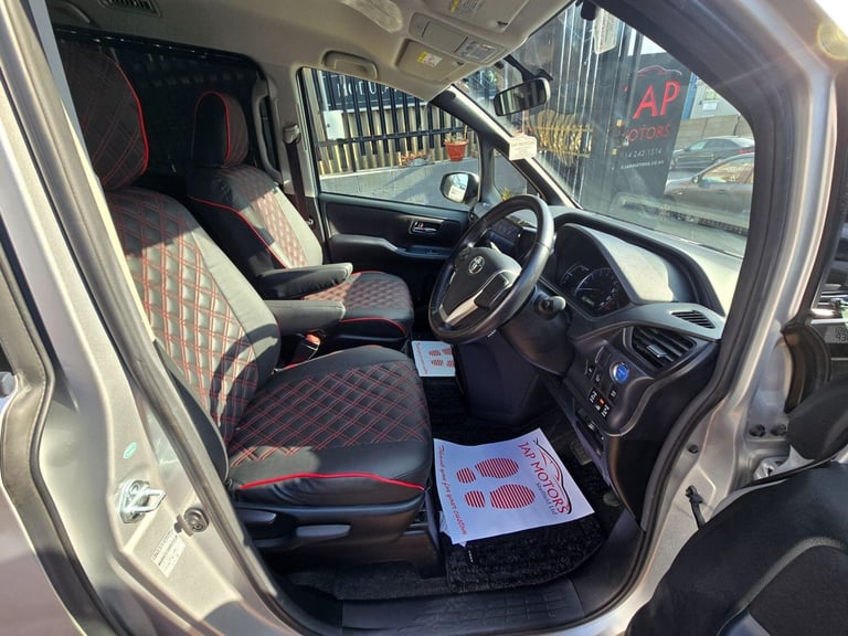 WE HAVE 6 MORE VOXY HYBRID AVAILABLE