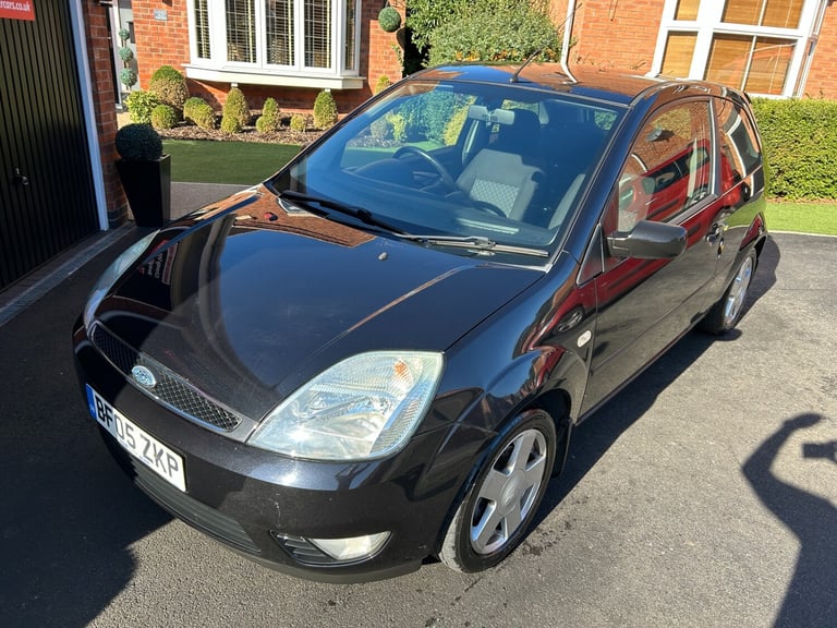 2005 Ford Fiesta 1.4 Flame 3dr LOW MILES! DRIVES LOVELY! READ ON! HATCHBACK Petrol Manual
