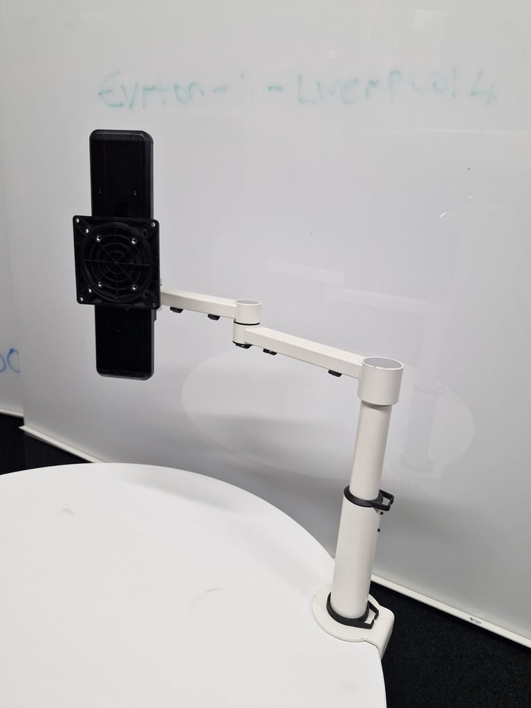 Heavy duty single monitor arm (8 available)
