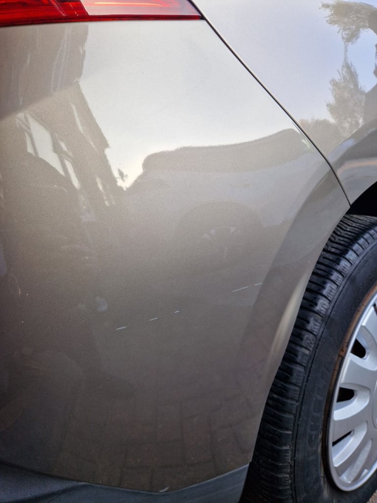 BEST OFFER PLEASE  Lady Driver Long MOT TILL OCT 2026 Peugeot, 2008,SUV/Hatchback