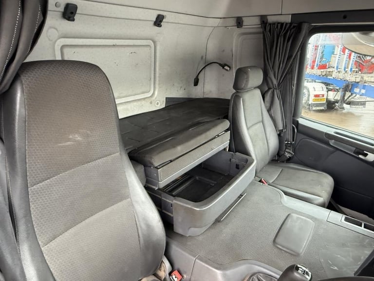 2012 (12) SCANIA R 420 R-CAB 