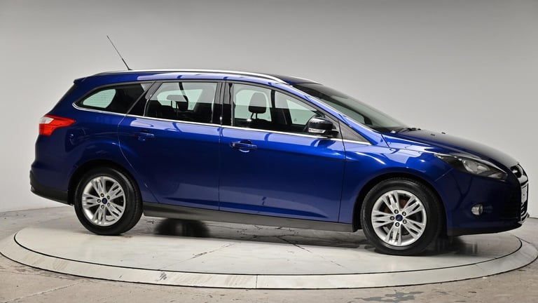 2013 Ford Focus 1.6 Titanium Navigator Powershift Euro 5 5dr ESTATE Petrol Automatic