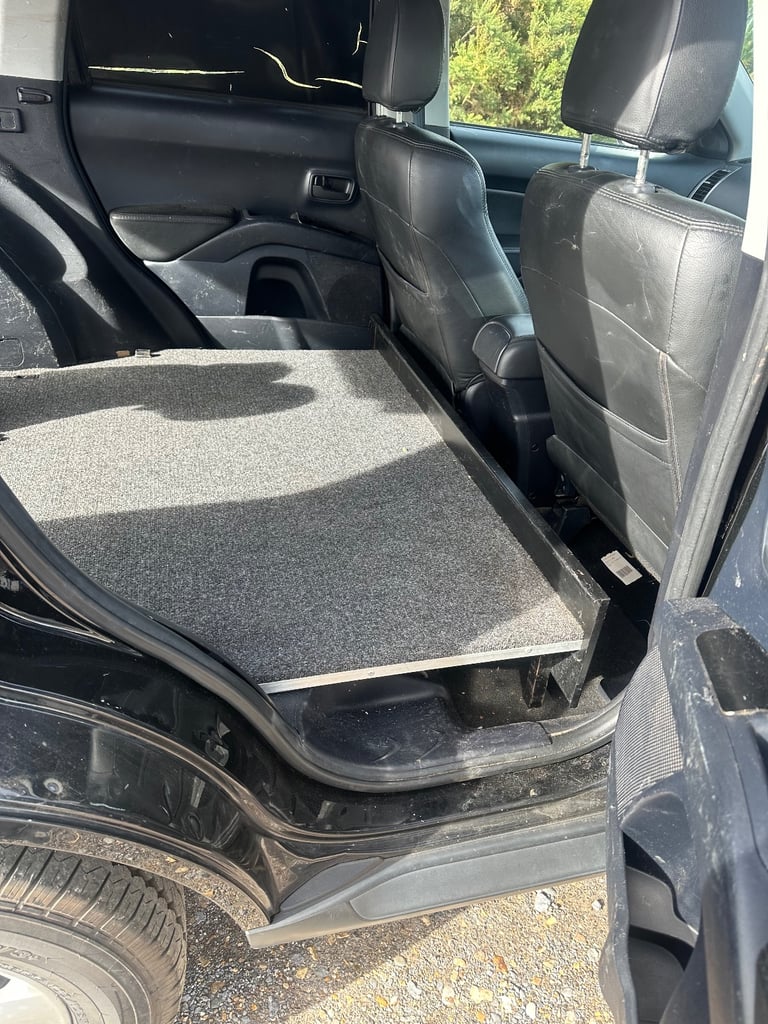 Mitsubishi, OUTLANDER, Panel Van, 2010, Manual, 1968 (cc)