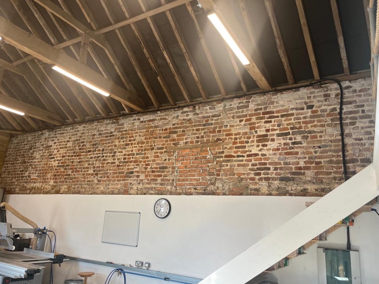 Multi use suitable as Wood working,metalwork,storage.Artists studio,office NO  car  