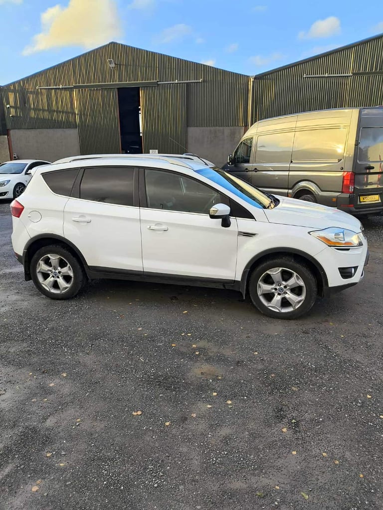 Ford, KUGA, Estate, 2010, Manual, 1997 (cc), 5 doors