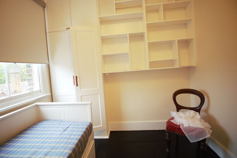 Impressive 3-bedroom maisonette available to rent in Portobello Road, W11