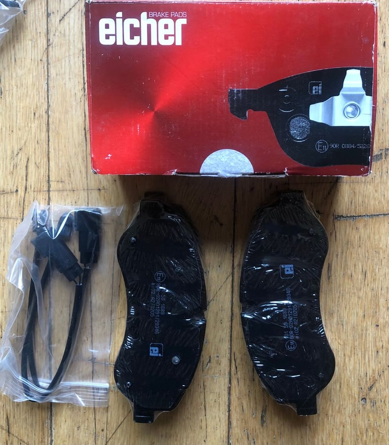 2017 transit custom front discs and pads brand new as seen in pics 