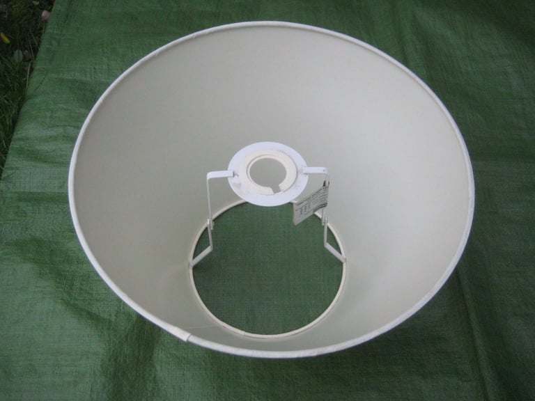 Off-White Ceiling OR Table Light Shade for £3.00