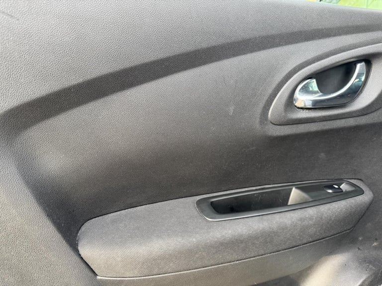 1.2 PETROL 2016 10 MONTH MOT 