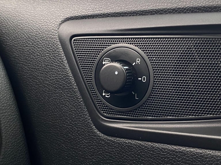 2017 Skoda Yeti 1.2 TSI SE L Drive Outdoor 5dr Petrol DSG Euro 6 (s/s) (110 ps) HATCHBACK Petrol ...