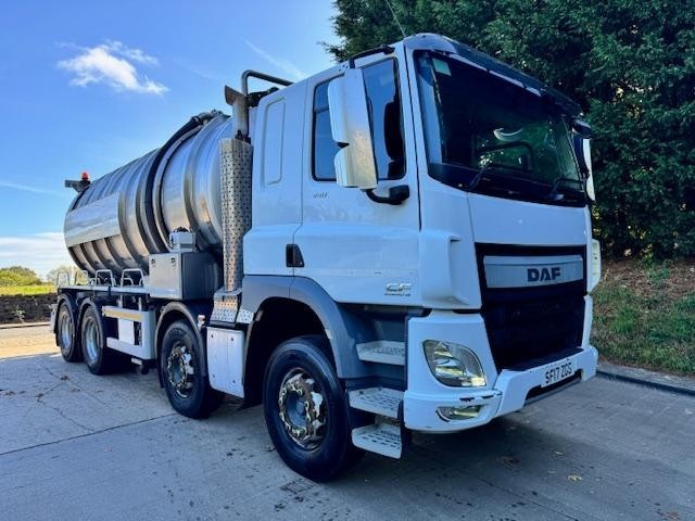 2017 DAF CF 440 EURO 6 8x4 Sleeper cab Crossland stainless steel vacuum tanker