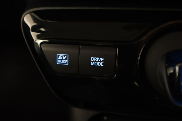 2022 Toyota Prius 1.8 VVT-h Active CVT Euro 6 (s/s) 5dr Hatchback Automatic