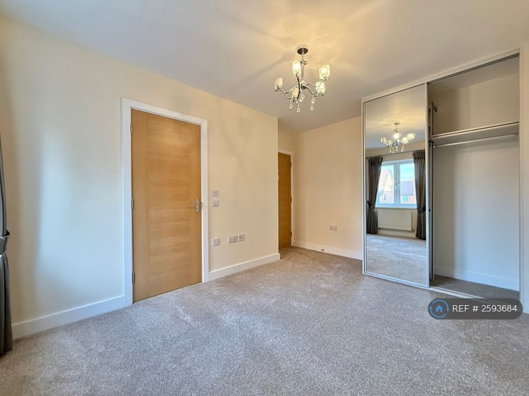 4 bedroom house in Abbess Way, Waterlooville, PO7 (4 bed) (#2593684)