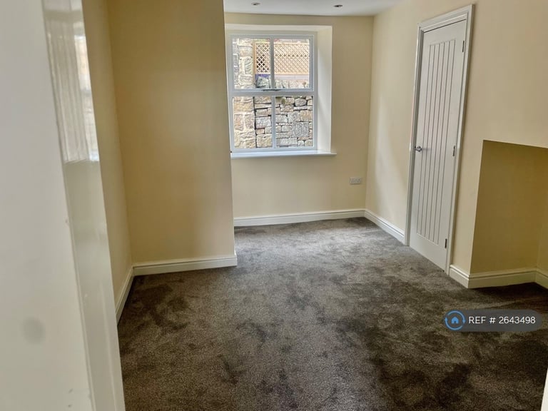 3 bedroom house in Northgate, Heptonstall, Hebden Bridge, HX7 (3 bed) (#2643498)