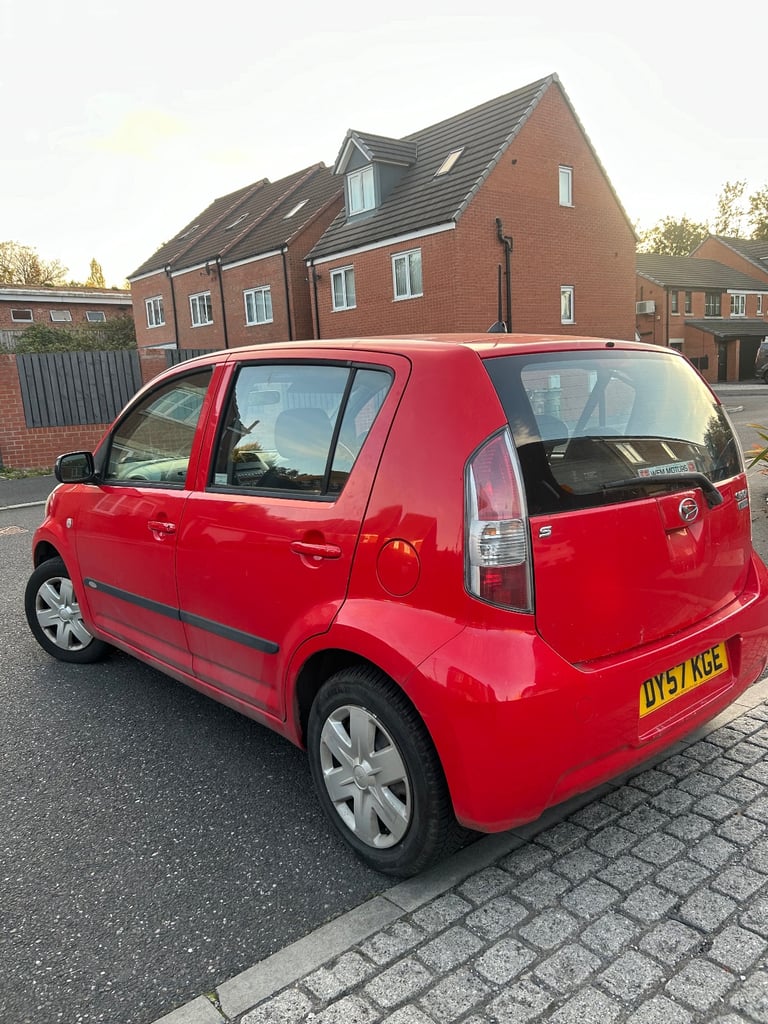 DIAHTSU SIRION 1.0 LITRE