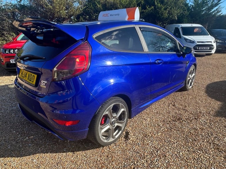 2014 Ford Fiesta 1.6T EcoBoost ST-2 3dr (182 ps) Hatchback Petrol Manual