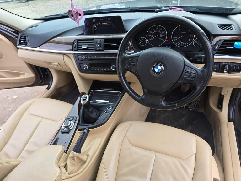 2014 BMW 3 Series 2.0 320d ED EfficientDynamics Euro 5 (s/s) 4dr Saloon Diesel Manual