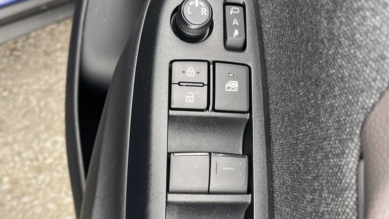 2022 Toyota Yaris Cross 1.5 Hybrid Excel 5dr CVT Estate Hybrid Ele Automatic