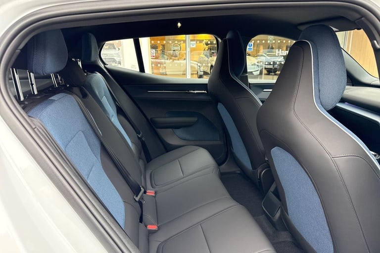 2025 Volvo EX30 Single Motor Extended Range 69kWh Plus SUV 5dr Electric Auto (272 ps) ESTATE Elec...