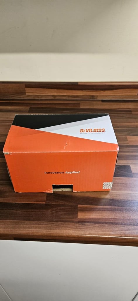 BRAN NEW BOXED DEVIBLISS PRO LITE 1.3 TE10 FOR BASE COAT PAINT AND WATERBOURN PAINT 