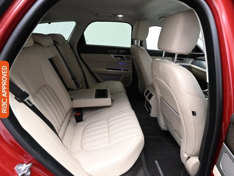 2020 Jaguar XF 2.0d Portfolio Sportbrake 5dr Diesel Auto Euro 6 (s/s) (180 ps) Estate DIESEL Auto...