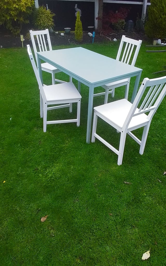 image for TABLE AND CHAIRS 