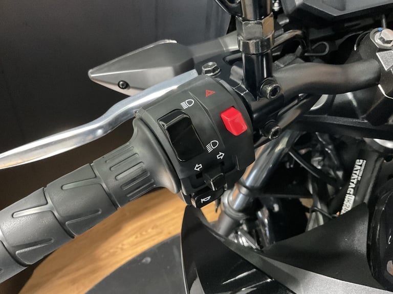 Kawasaki Z500 Performance 2025 just 1135 Miles and One Owner! FREE UK DELIVERY!