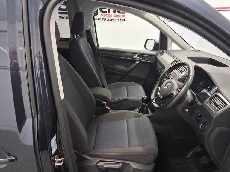2018 Volkswagen Caddy 2.0 TDi C20 Maxi Combi WAV 5 Seats 5dr MPV Diesel Manual