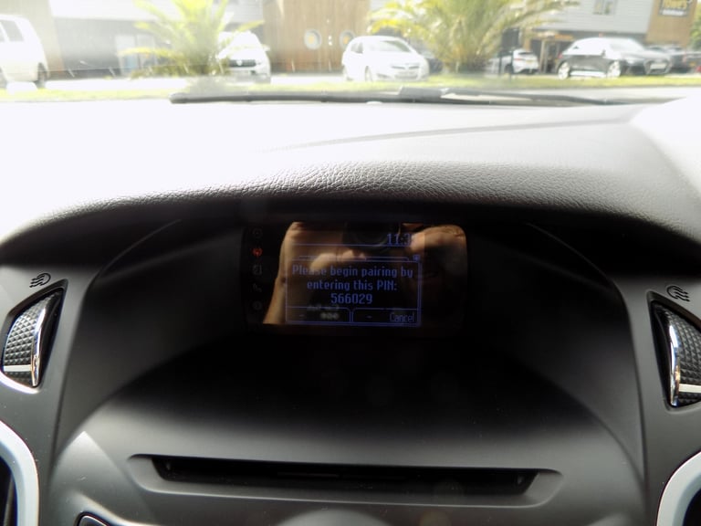 2013 Ford Focus 1.6 Zetec 5dr HATCHBACK Petrol Manual