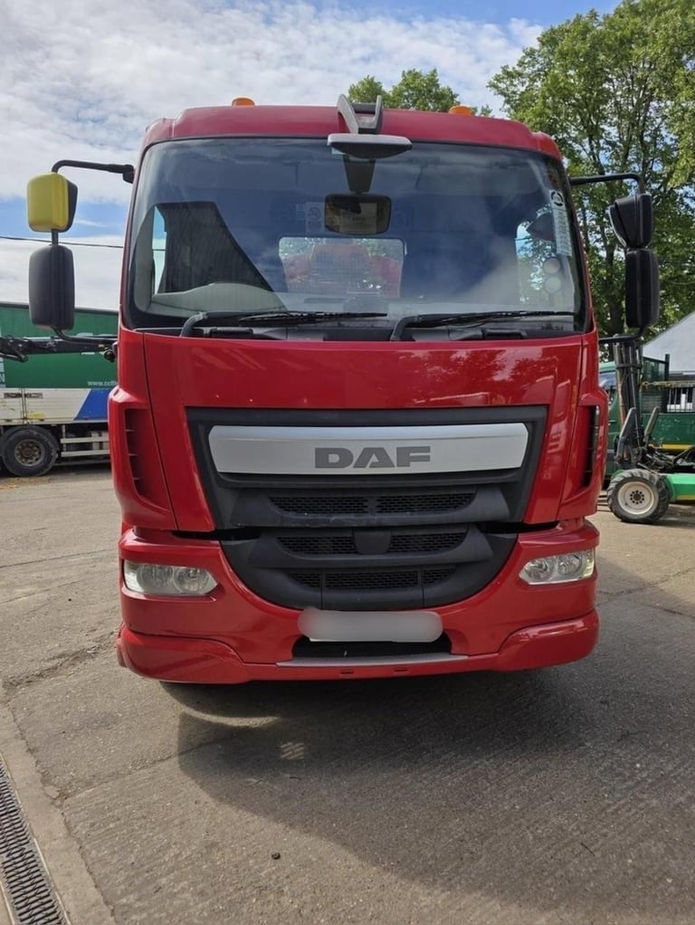 DAF TRUCKS LF 2015 HMF 1210 CRANE 18 TON 