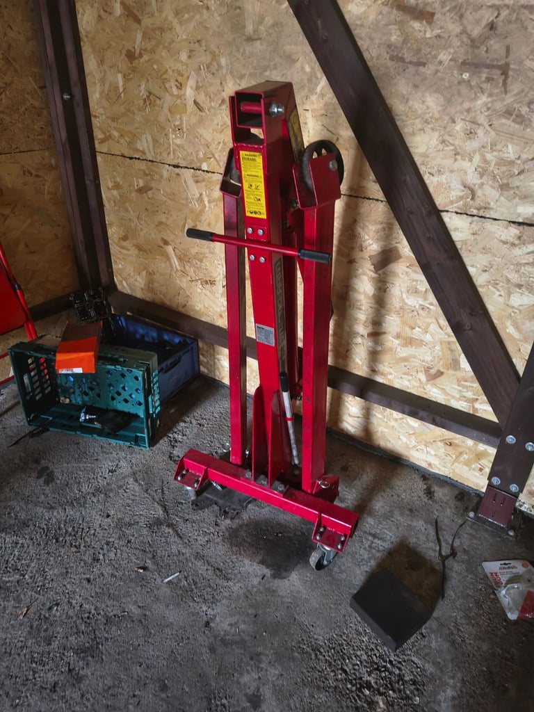 Clarke Strong-arm Long Reach Folding Engine Hoist / Lift / Crane Workshop 1000kG