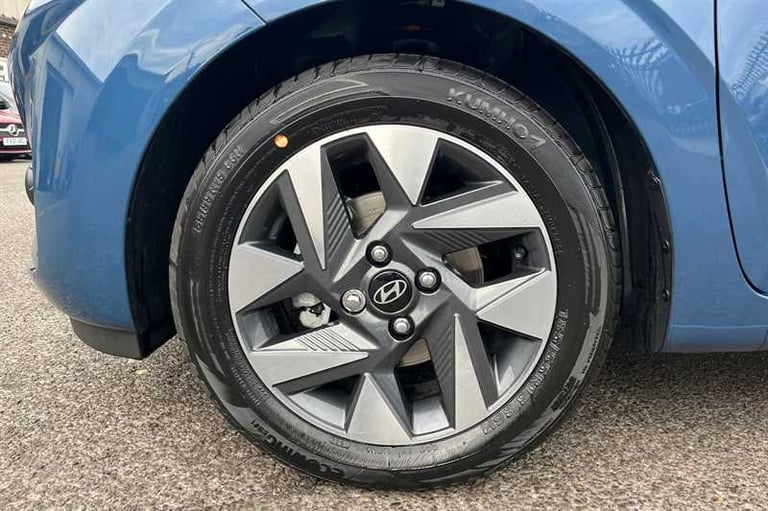 2025 Hyundai i10 1.0 Advance Hatchback 5dr Petrol Auto Euro 6 (s/s) (63 ps) Hatchback Petrol Auto...