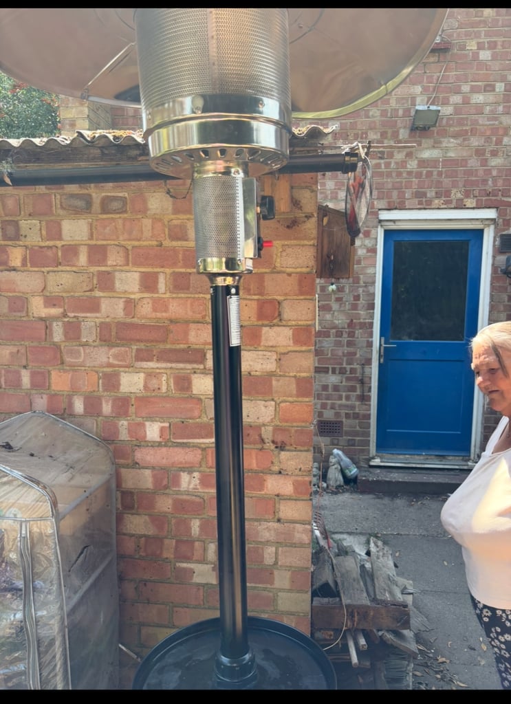 Outdoor patio gas heater
