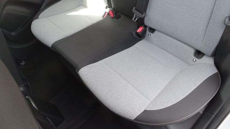 HYUNDAI I20 1.2 Blue Drive S Silver Manual Petrol 2016