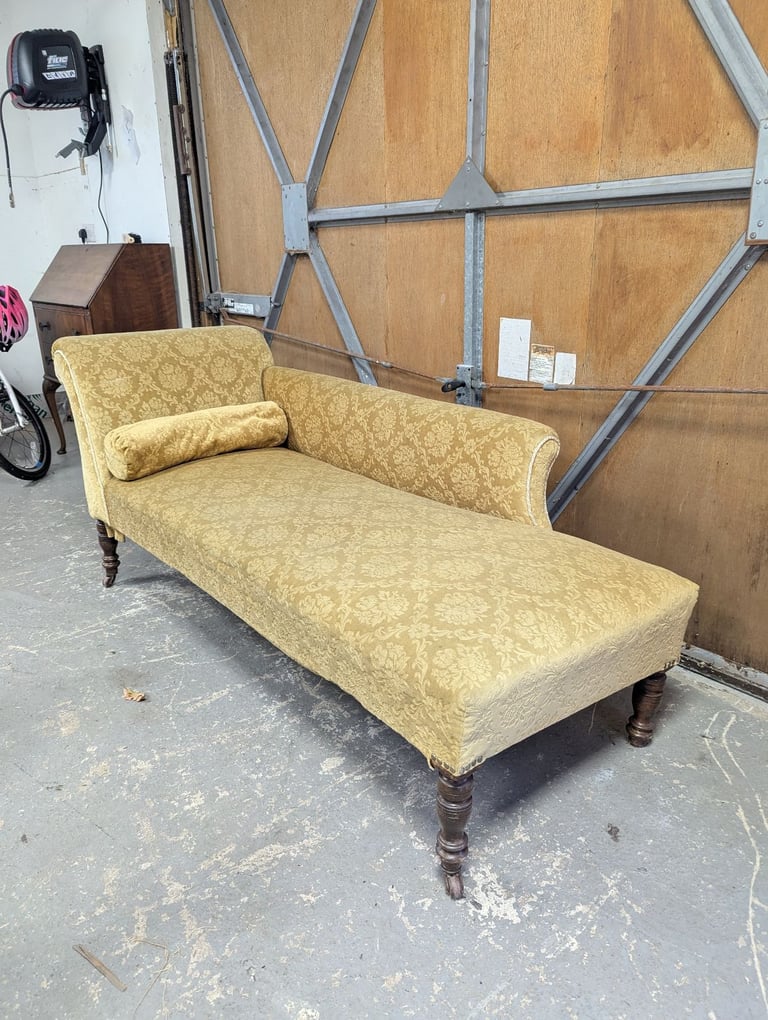 image for Chaise Longue 