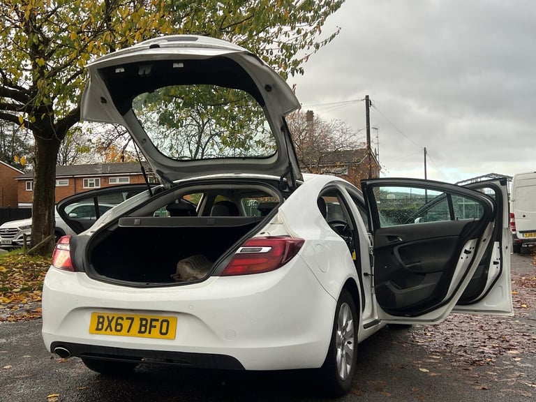 2018 Vauxhall Insignia HATCHBACK Diesel Manual
