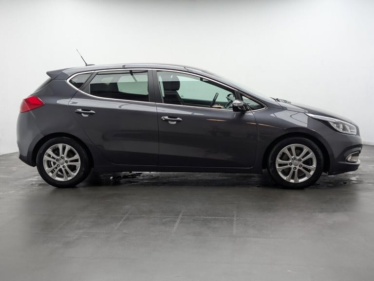 2015 Kia Ceed 1.6 GDi EcoDynamics 3 Hatchback 5dr Petrol Manual Euro 5 (s/s) (133 bhp) -  HATCHBA...