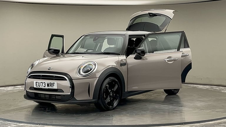 2024 MINI Hatch 5-Door Hatch Cooper Classic Hatchback Petrol Automatic
