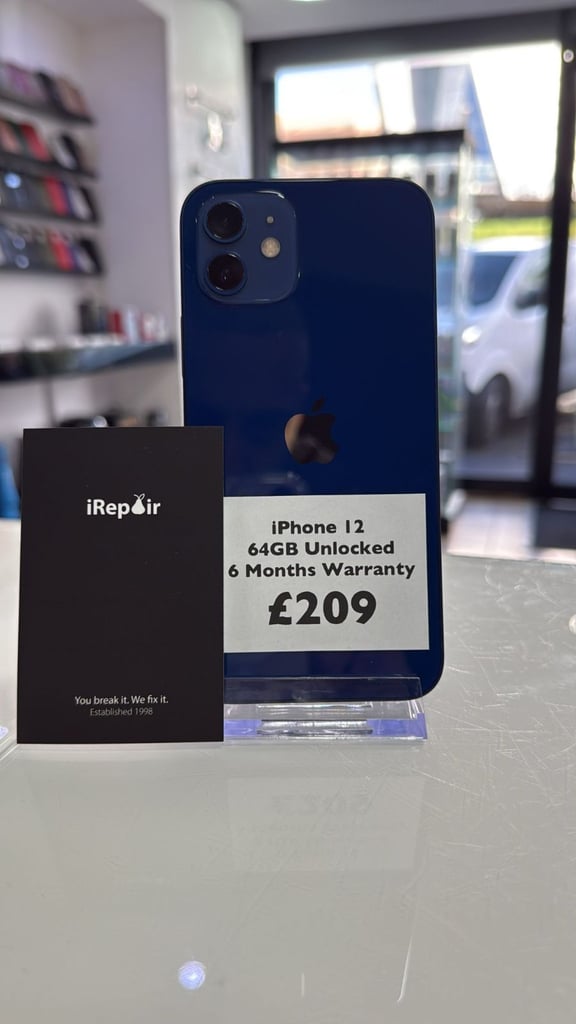Iphone 12 64GB UNLOCKED