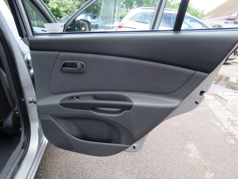 2011 Kia Rio 1.4 2 IPD 5dr HATCHBACK Petrol Manual