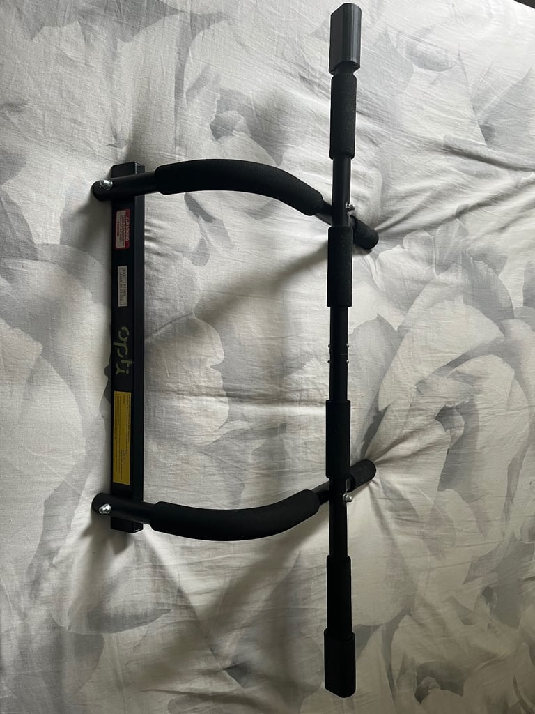 Opti door pull up bar 