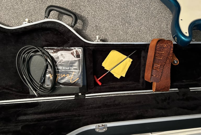 Fender USA Precision Standard Bass 2000