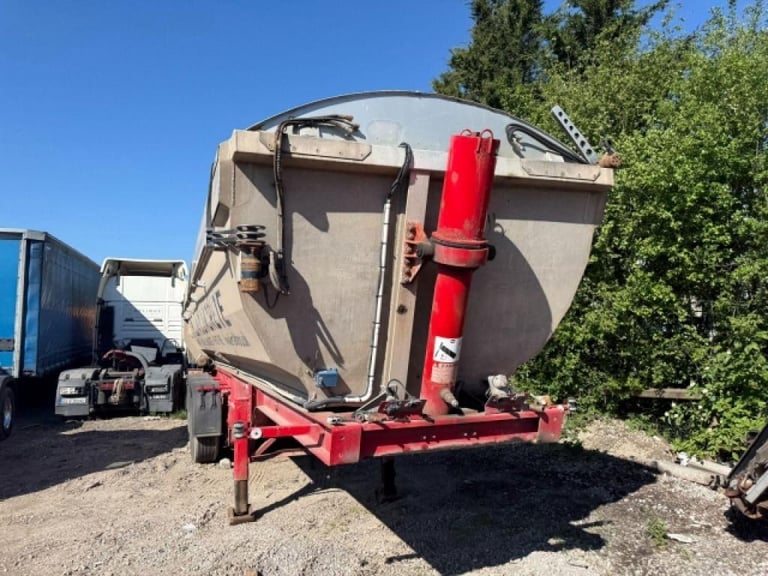 KELBERG 3 AXLE TIPPING TRAILER TRAILER