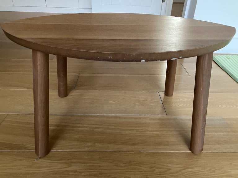 Leaf shaped coffee table