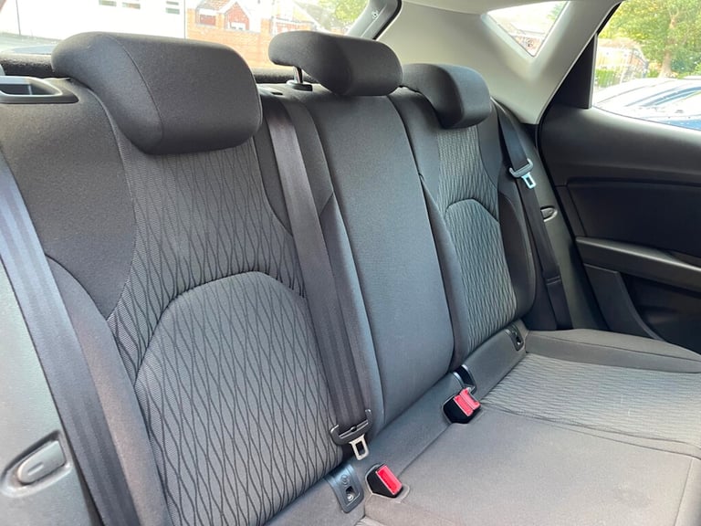 2014 SEAT Leon 1.6 TDI CR SE Hatchback 5dr Diesel Manual Euro 5 (s/s) (105 ps) Hatchback Diesel M...