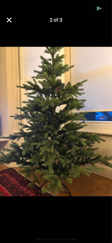 Everlands Christmas tree