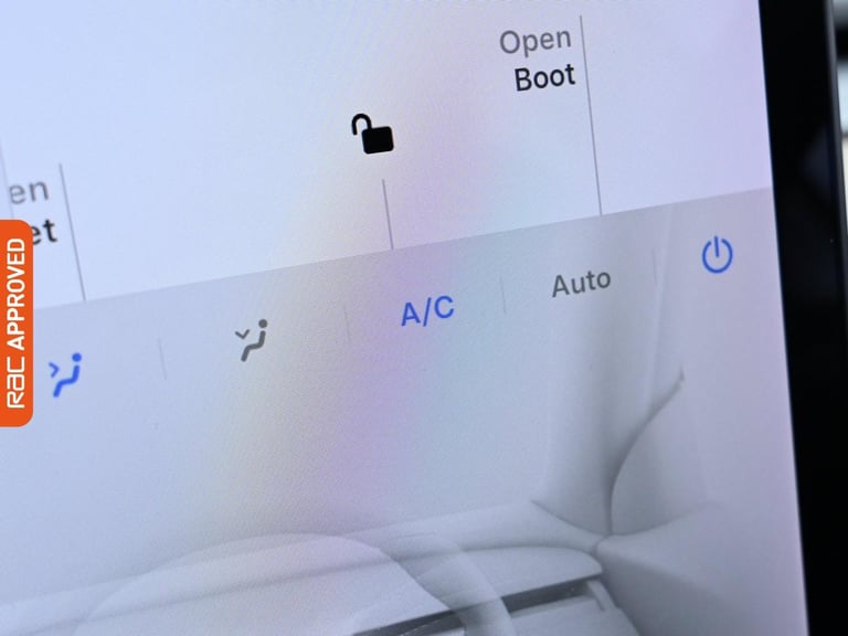 2021 Tesla Model 3 (Dual Motor) Long Range Saloon 4dr Electric Auto 4WDE (346 ps) Saloon Automatic