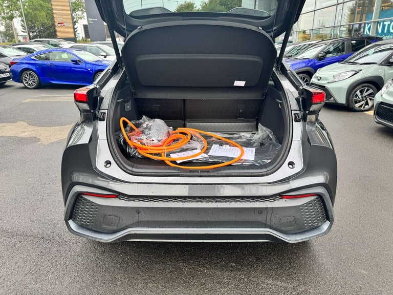 2025 Toyota C-HR 2.0 VVT 13.6kWh Design CVT Euro 6 (s/s) 5dr HATCHBACK Petrol/Electric Hybrid Aut...